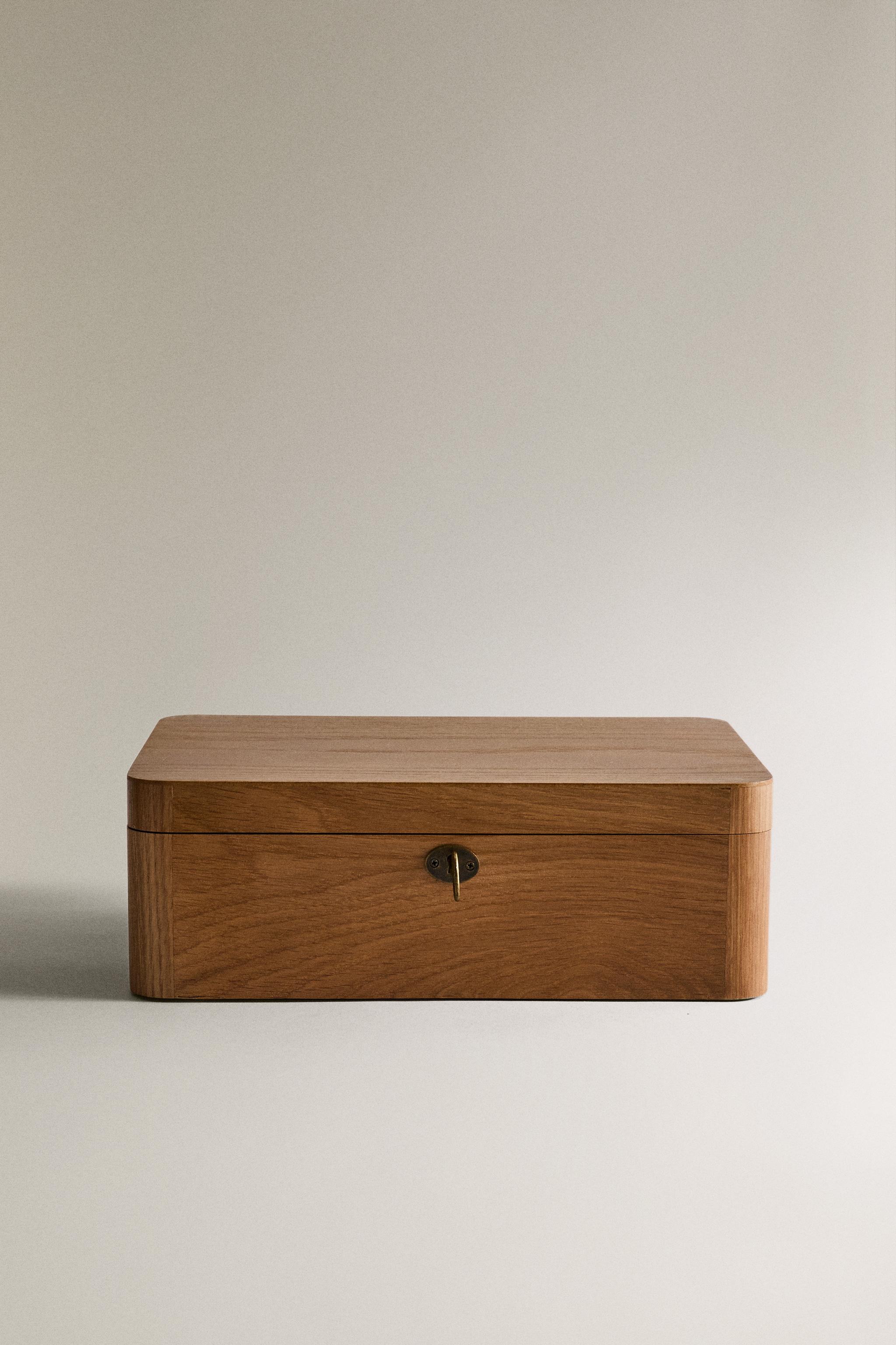 WOODEN JEWELRY BOX WITH MIRROR